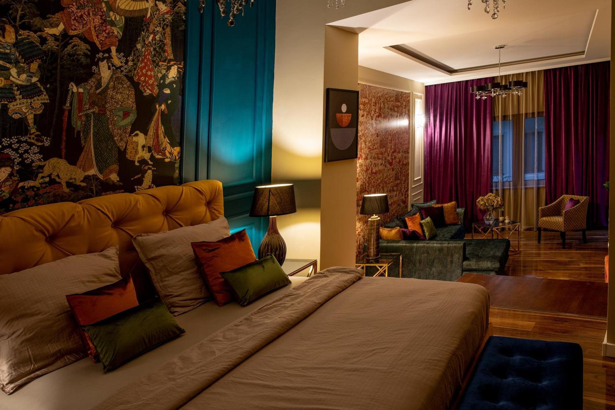 Hotel Capital With Private Wellness Нитра Екстериор снимка